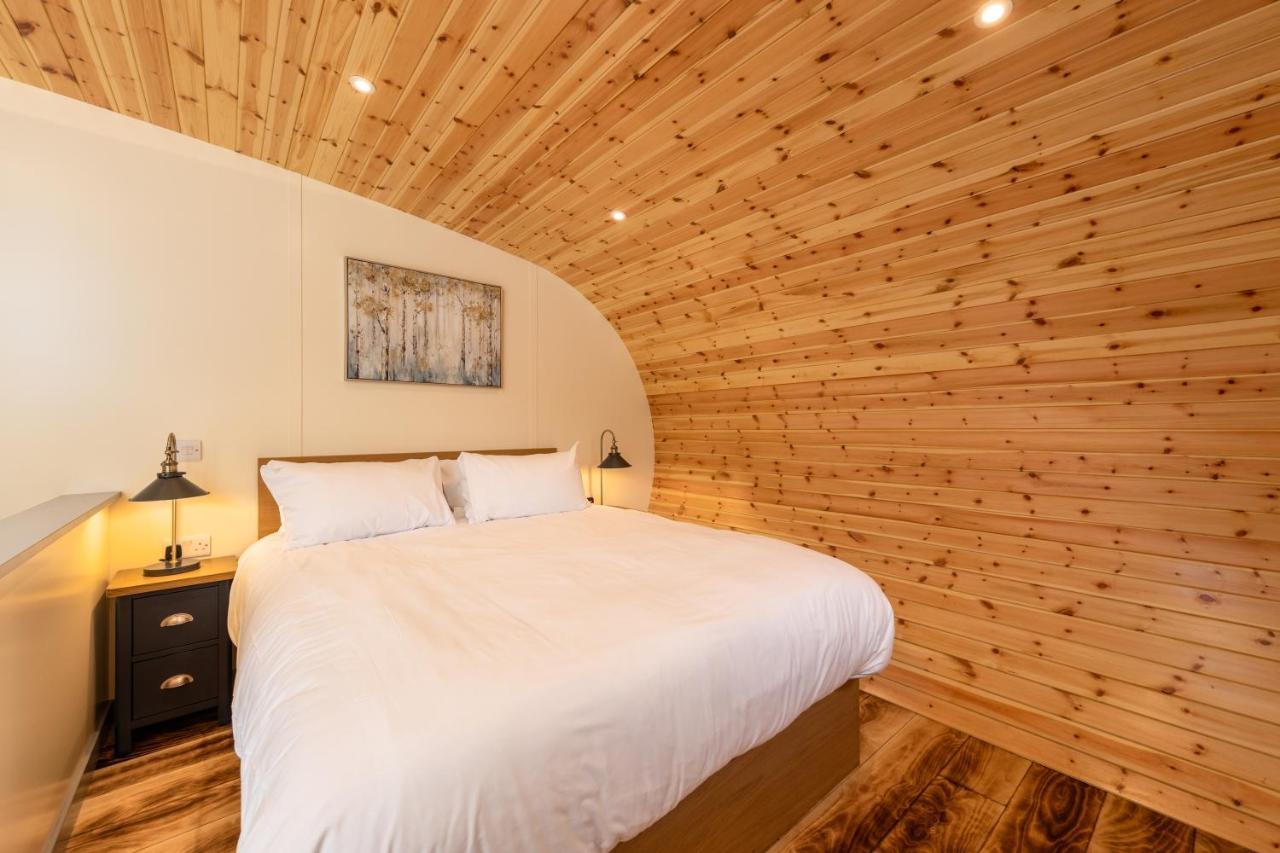 Newby Bridge Hotel Bagian luar foto