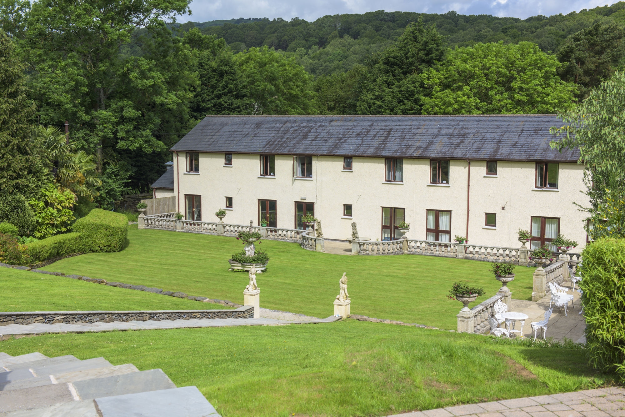 Newby Bridge Hotel Bagian luar foto